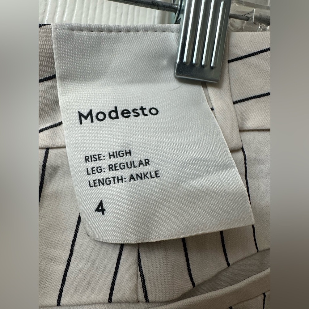 Aritzia Modesto Pants Size 4 - Picture 3 of 3